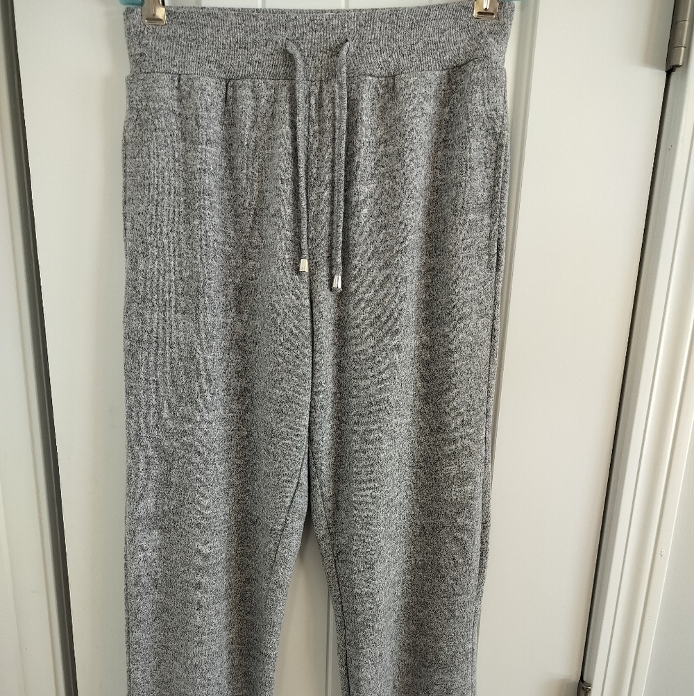 SNAG Legging are that friend who is always there for you: .Size 2